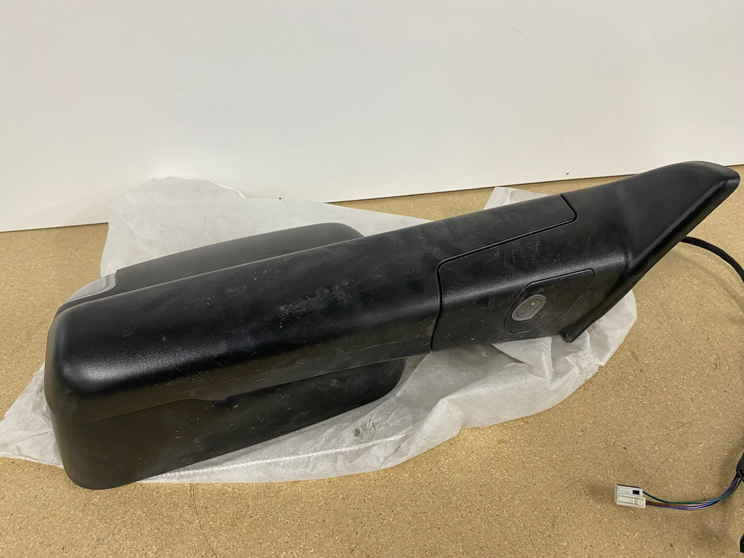 2013-2018 Ram 1500 2500 3500 Truck Right Side Signal Towing Door Mirror OEM