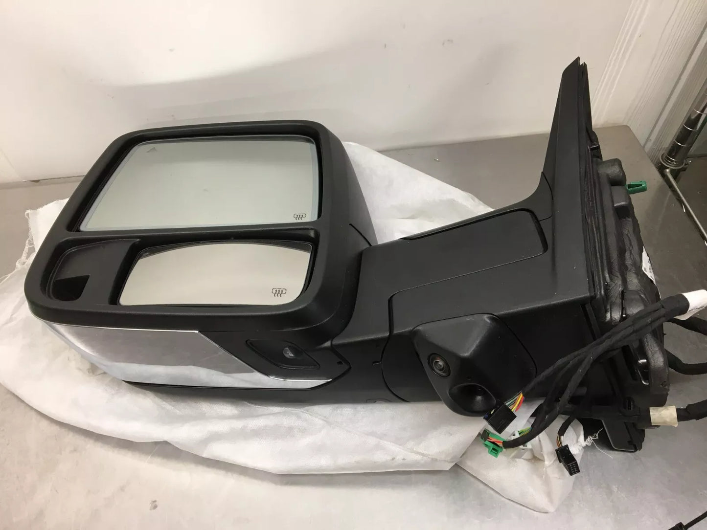 2025 Ram 1500 Left Driver Side Signal Towing Door Mirror OEM Blind Spot Camera