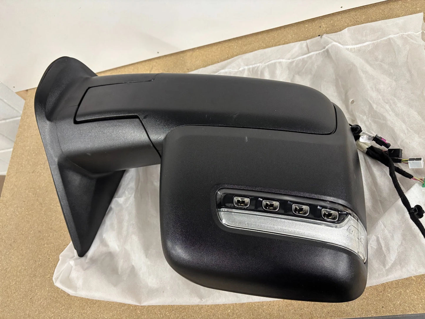 2023-2024 Ram 2500 Right Side Signal Towing Door Mirror OEM Power Fold Camera